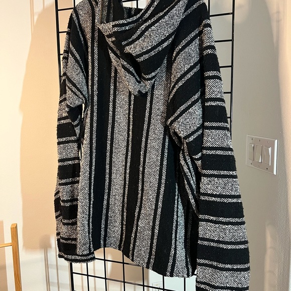 XXL Baja hoodie Huge black and white - Picture 2 of 5